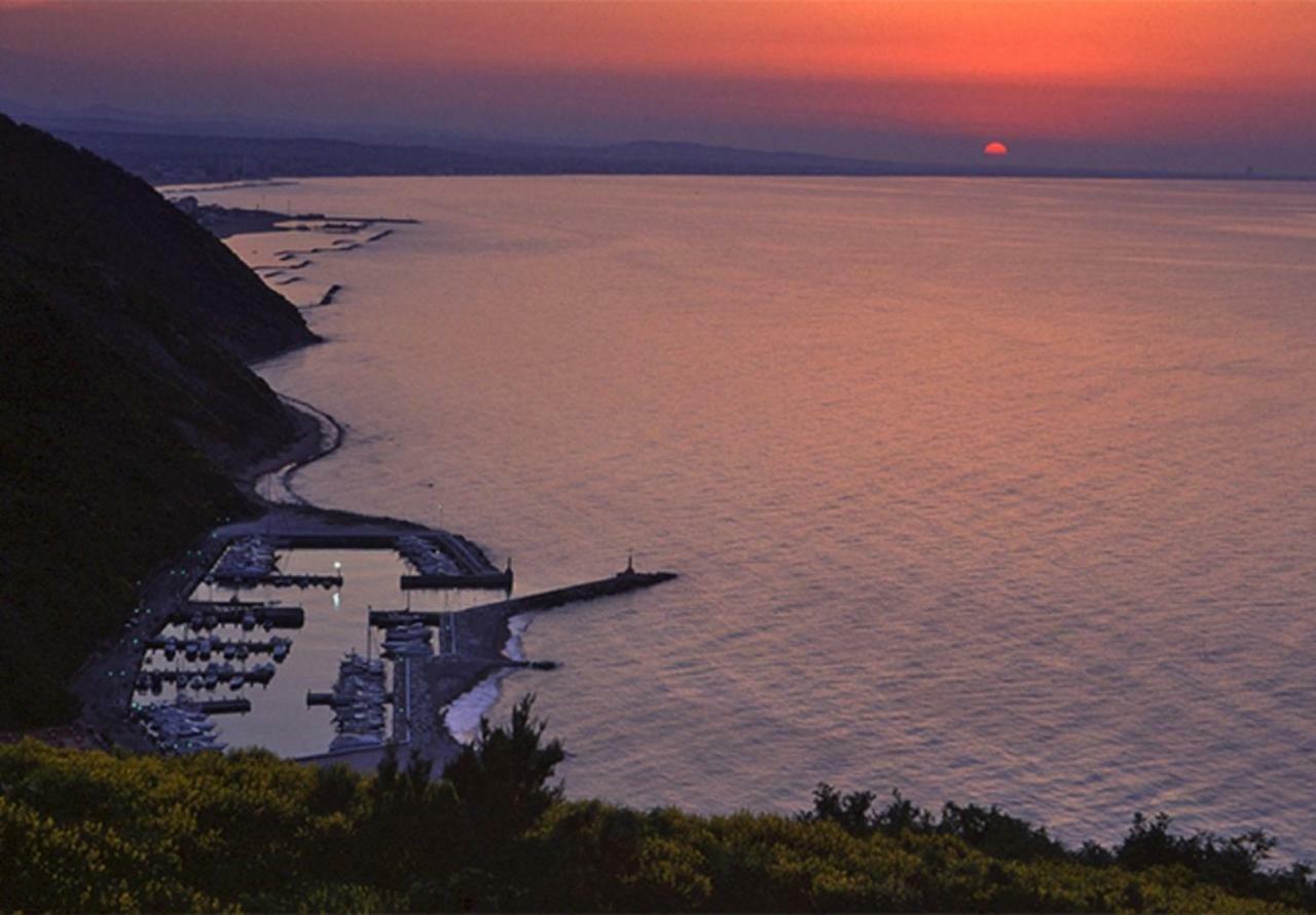 Casamare Gabicce Aparthotel Gabicce Mare Buitenkant foto